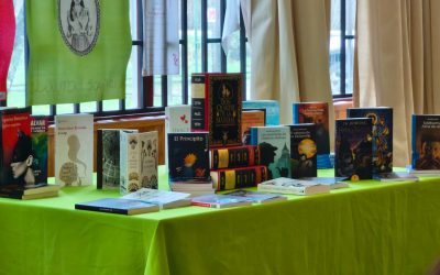Liceo PHP Pullinque incorpora nueva colección bibliográfica gracias al Fondo del Libro