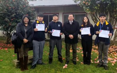 Cuatro estudiantes del Liceo People Help People de Pullinque fueron reconocidos en la Conmemoración Regional de la Educación Técnico Profesional